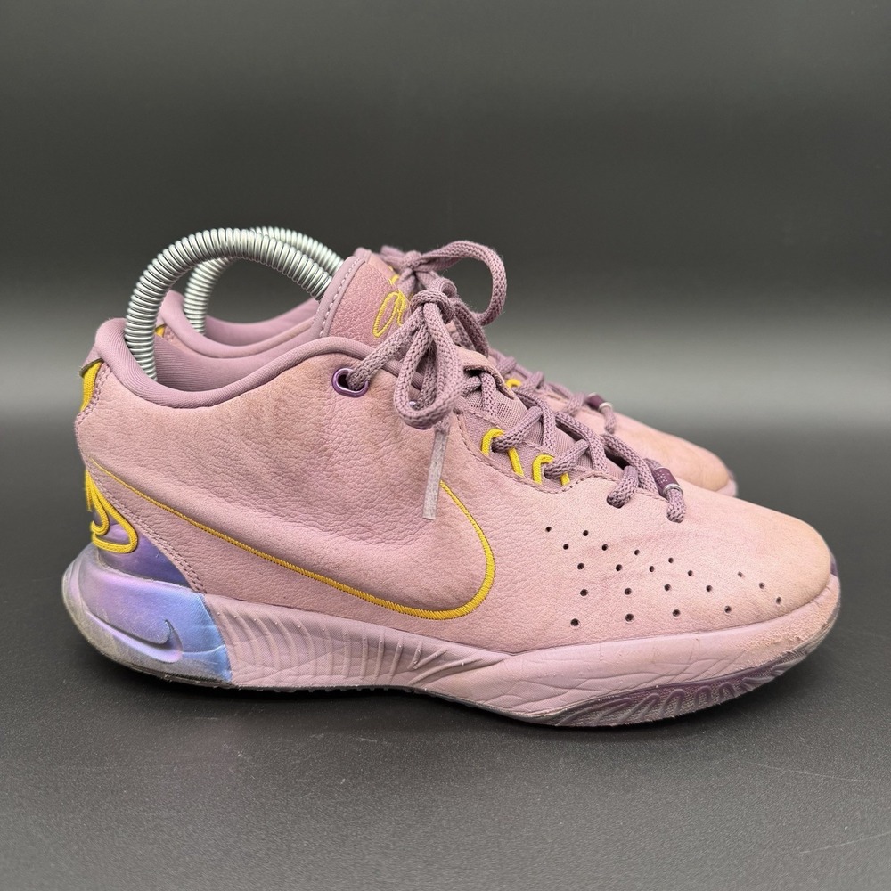 Nike Lebron XXI 21 Violet Dust Youth Basketball Shoes Sneakers Size 6Y
